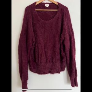 Ardene: Cozy Sweater
Excellent pre-owned condition
